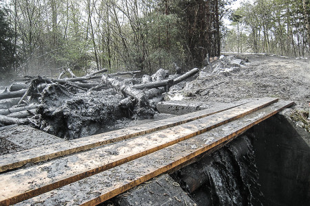 20. April 2013 Auslaufbauwerk Geschiebefang oberhalb Kantonsstrasse.